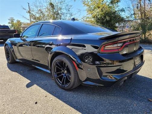 Photo 2 of 4 of 2021 Dodge Charger Scat Pack