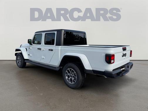 Bright White Clearcoat 2026 Jeep Gladiator Sport