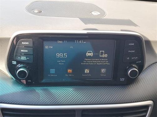 2021 Hyundai TUCSON SE