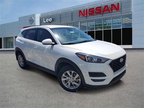 2021 Hyundai TUCSON SE