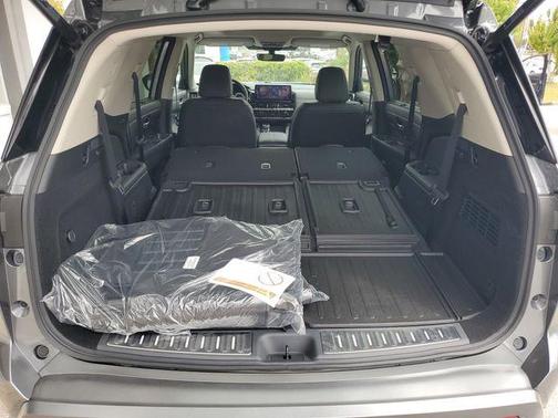 Gun Metallic 2026 Nissan Pathfinder Platinum