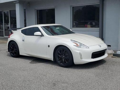 Pearl White 2016 Nissan 370Z Base