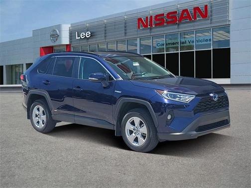 2020 Toyota RAV4 Hybrid XLE