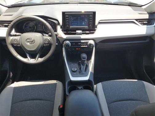 2020 Toyota RAV4 Hybrid XLE