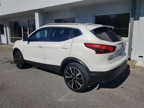2017 Nissan Rogue Sport SL