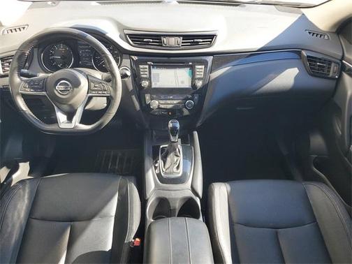 2017 Nissan Rogue Sport SL