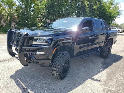 2023 Nissan Frontier SV