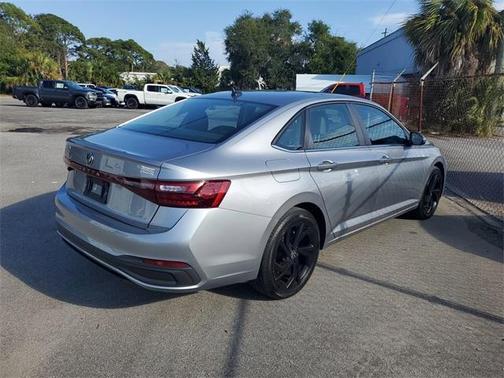 2025 Volkswagen Jetta 1.5T SE