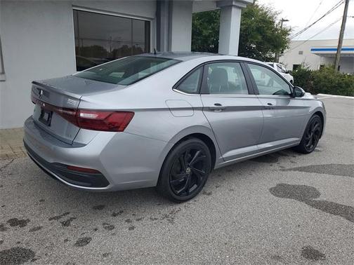 2025 Volkswagen Jetta 1.5T SE