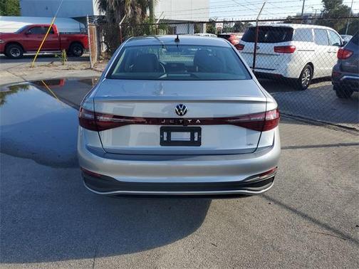 2025 Volkswagen Jetta 1.5T SE