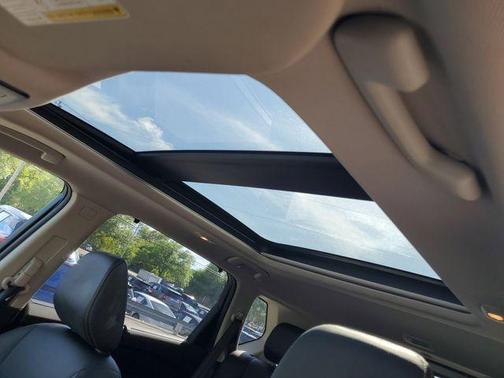 Blue / Black 2021 Nissan Rogue SL