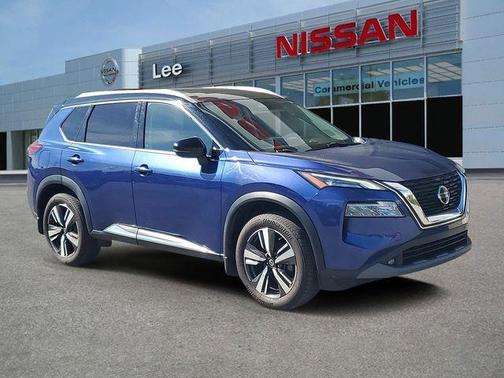 Blue / Black 2021 Nissan Rogue SL