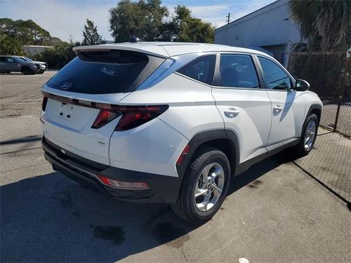 2024 Hyundai TUCSON SE