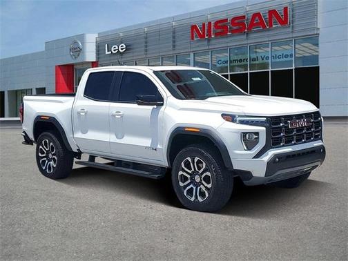 2024 GMC Canyon AT4