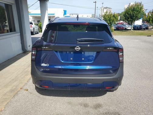 Deep Blue Pearl 2026 Nissan Kicks SV