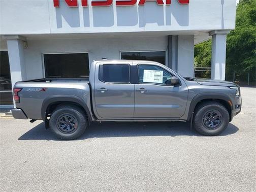 2025 Nissan Frontier PRO-X