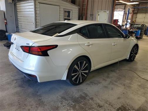2020 Nissan Altima 2.5 SR