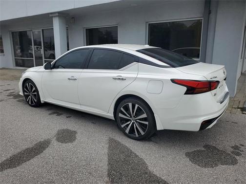 2021 Nissan Altima 2.5 Platinum
