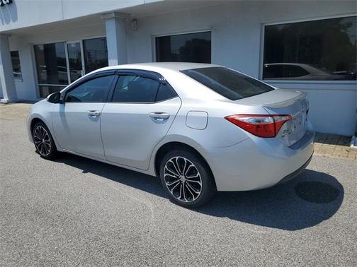 2015 Toyota Corolla S Plus
