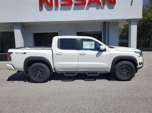 2025 Nissan Frontier PRO-X