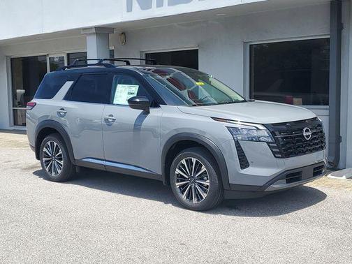 Boulder Gray Metallic 2026 Nissan Pathfinder Platinum