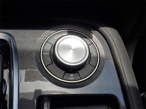 2024 Nissan Armada SV