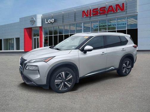 Brilliant Silver Metallic 2023 Nissan Rogue SL