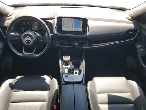 Brilliant Silver Metallic 2023 Nissan Rogue SL