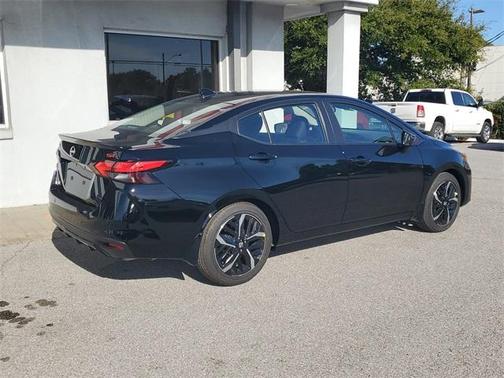 2025 Nissan Versa 1.6 SR