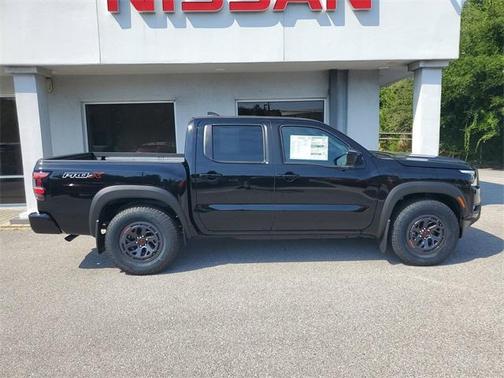 2025 Nissan Frontier PRO-X