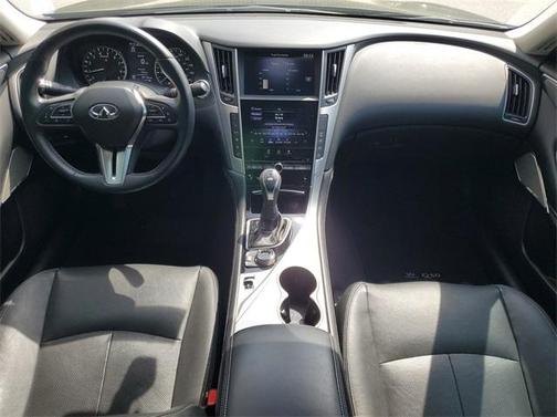 2022 INFINITI Q50 LUXE