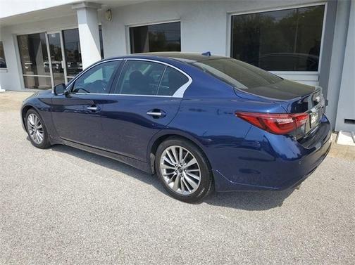 2022 INFINITI Q50 LUXE
