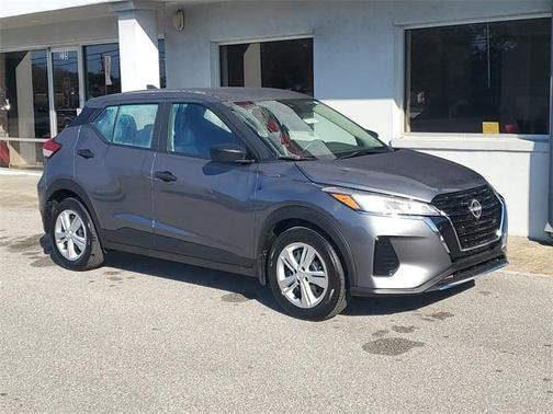 2025 Nissan Kicks Play S