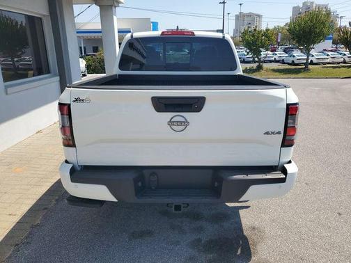 Glacier White 2026 Nissan Frontier SV