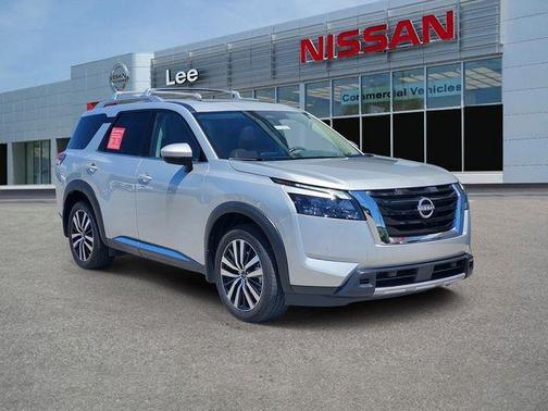 Brilliant Silver Metallic 2025 Nissan Pathfinder Platinum