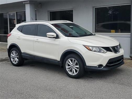 2018 Nissan Rogue Sport SV