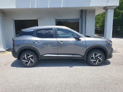 Gun Metallic 2026 Nissan Kicks SV