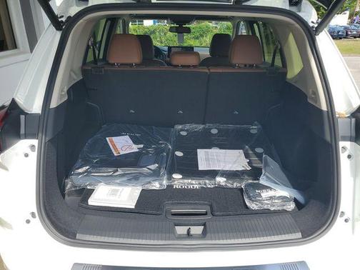 Everest White P 2026 Nissan Rogue Platinum