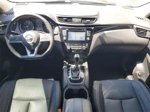 2017 Nissan Rogue Sport SL
