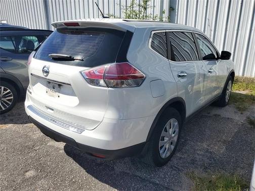 2015 Nissan Rogue S