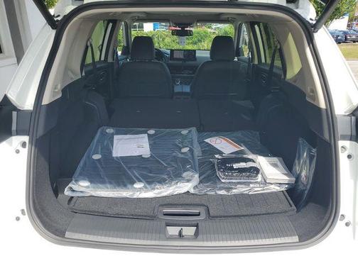 White Pearl 2026 Nissan Rogue Platinum