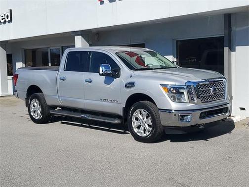 2017 Nissan Titan XD SL
