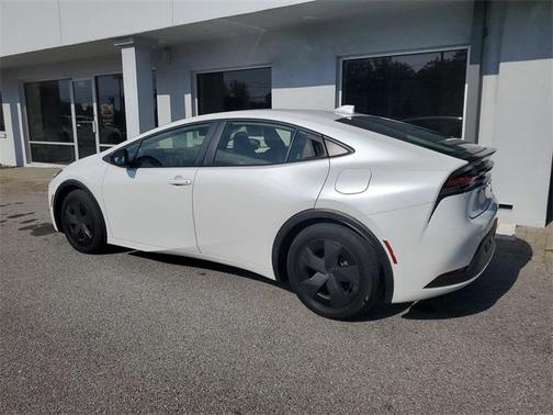 2024 Toyota Prius LE