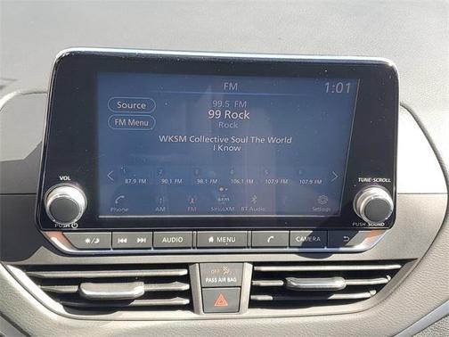 2022 Nissan Altima 2.5 SV