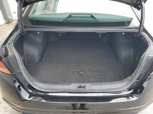 Black 2025 Nissan Altima SV