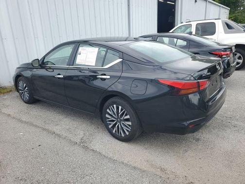 Black 2025 Nissan Altima SV