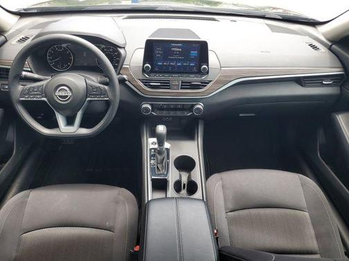 Black 2025 Nissan Altima SV