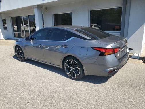 Gun Metallic 2024 Nissan Altima 2.5 SR