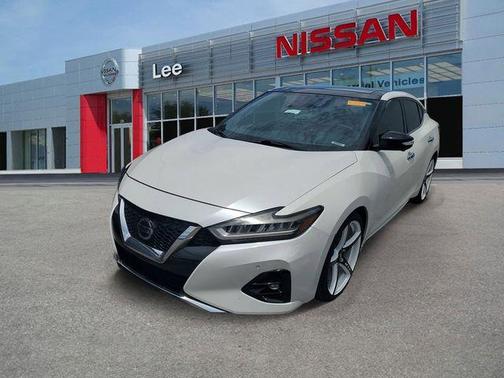 White 2019 Nissan Maxima 3.5 Platinum