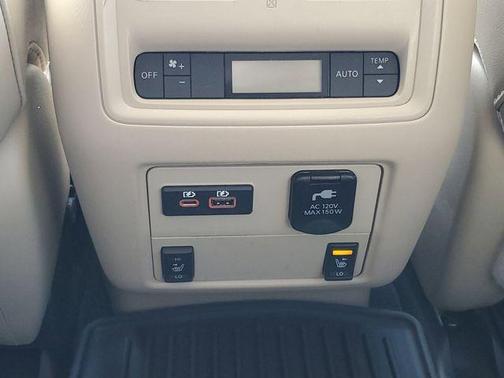 2020 Nissan Pathfinder Platinum